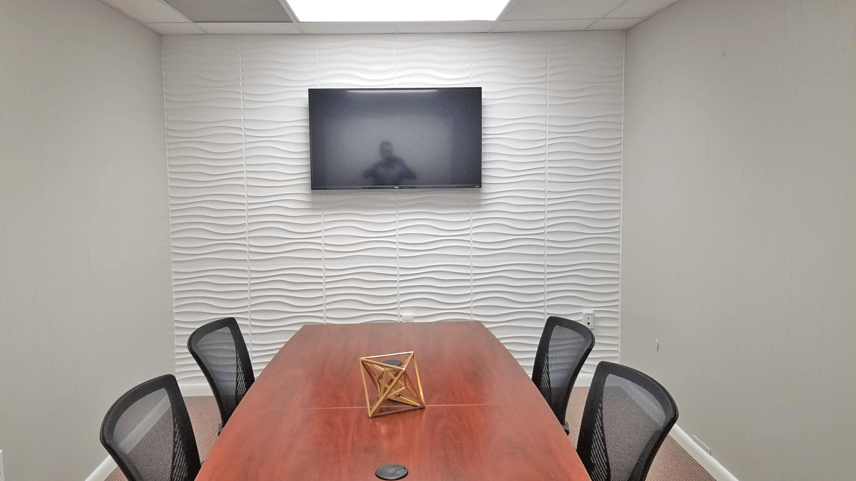 Conference Rooms with screen sharing and whiteboards